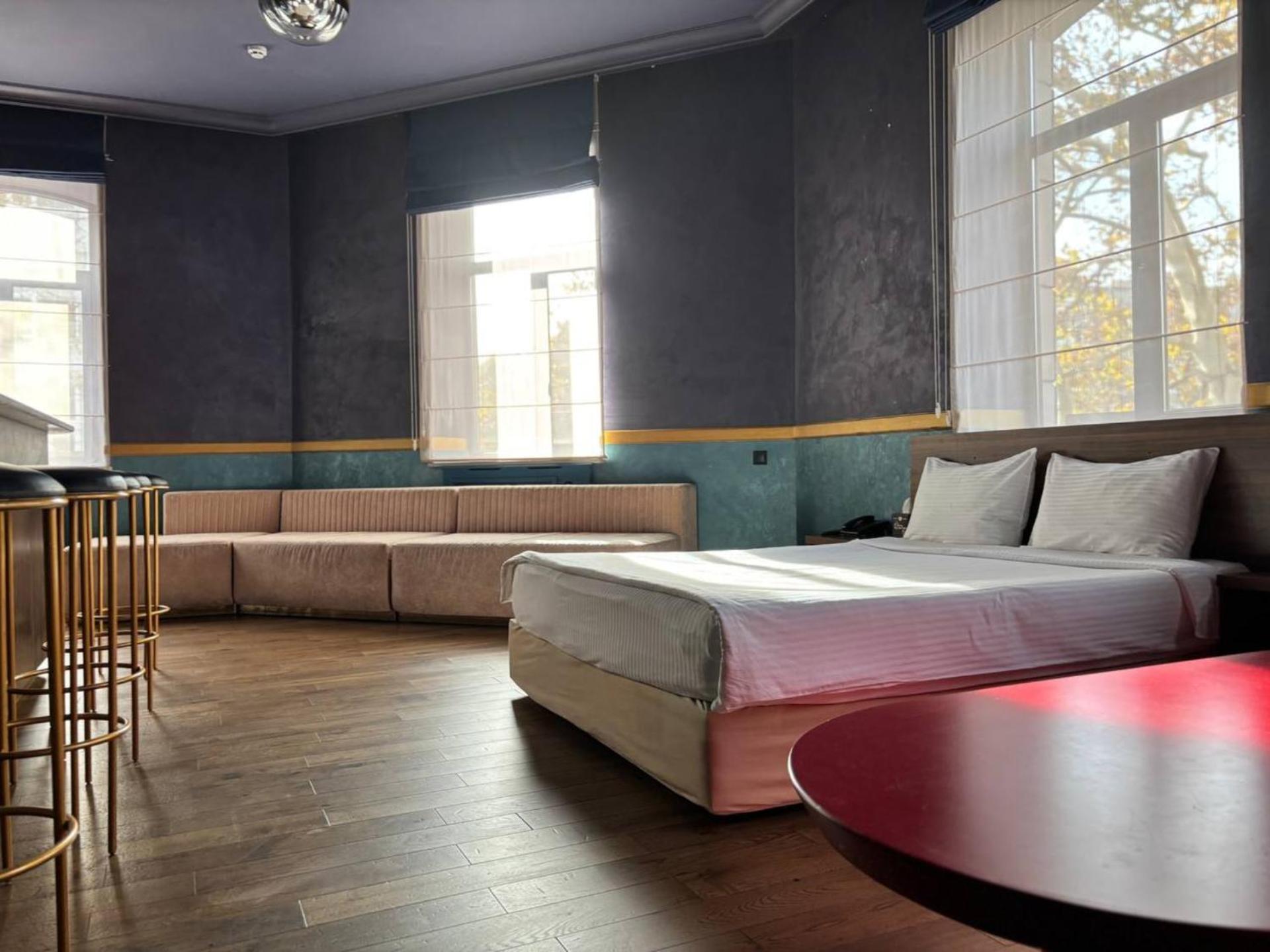 Odeska Astoria Hotel Odessa Ngoại thất bức ảnh