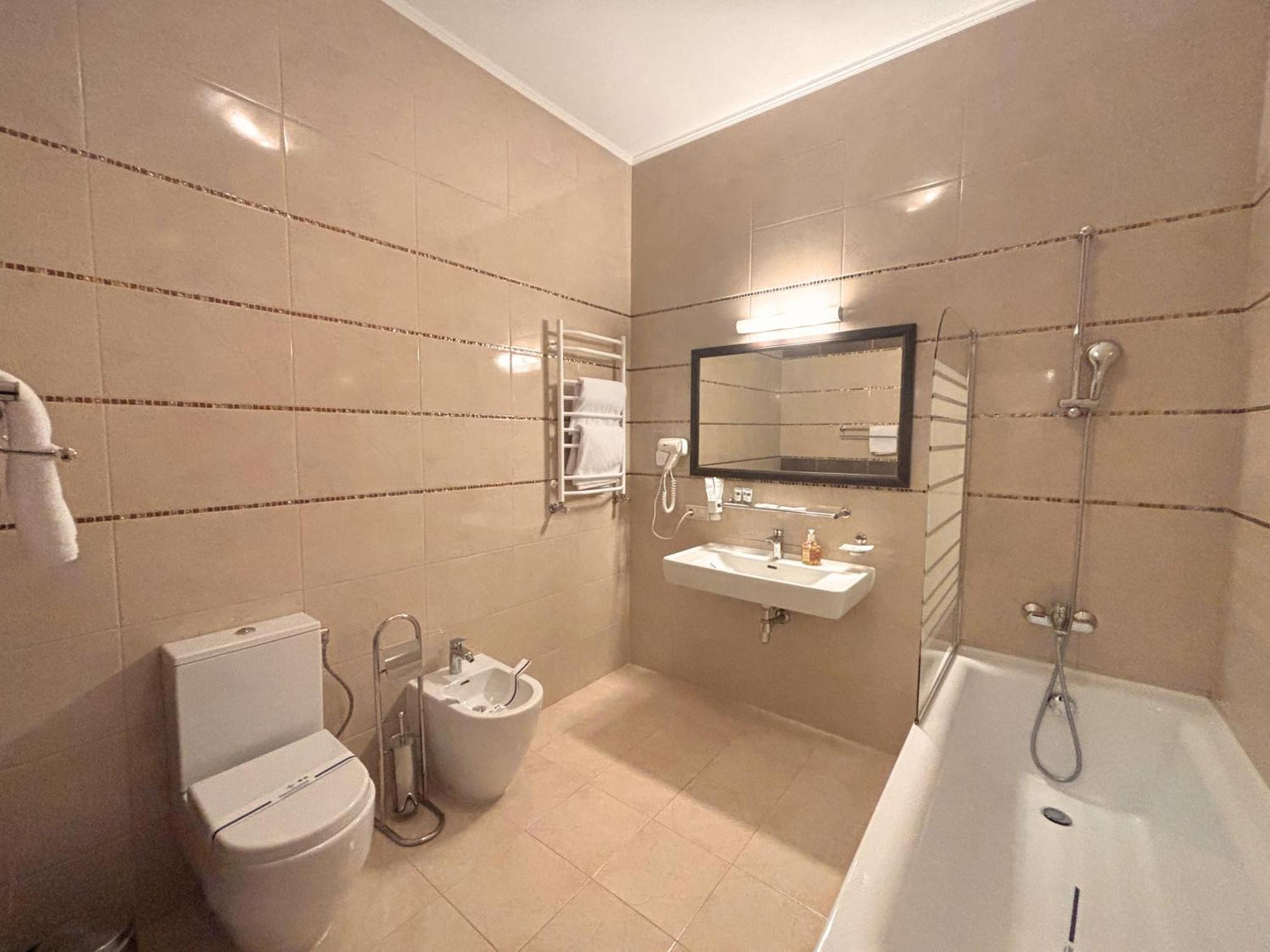 Odeska Astoria Hotel Odessa Phòng bức ảnh